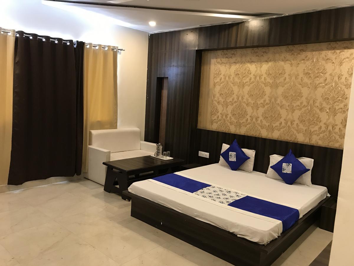 Hotel City Palace Ujjain Exterior foto